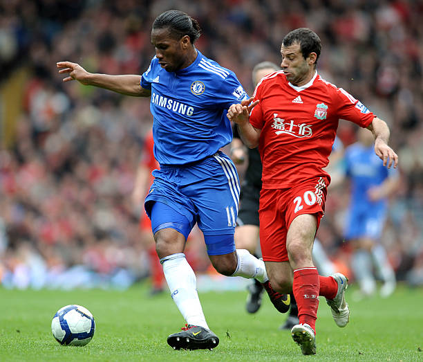 通过与亚洲 通过与亚洲